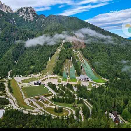 Zbogar Apartamento Rateče Exterior foto